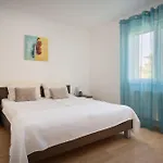 Apartment In The Heart Of - 50m To The *