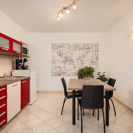 In The Heart Of - 50m To The Apartment *