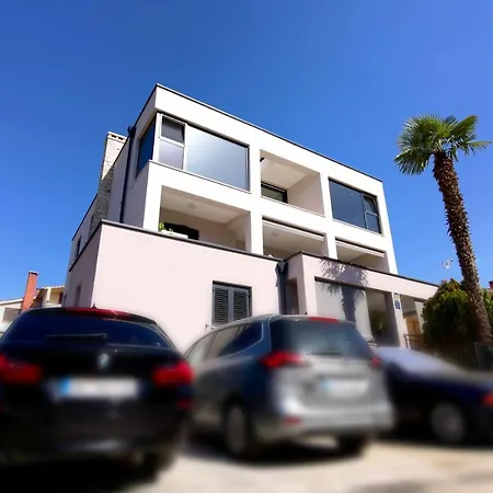 In The Heart Of - 50m To The