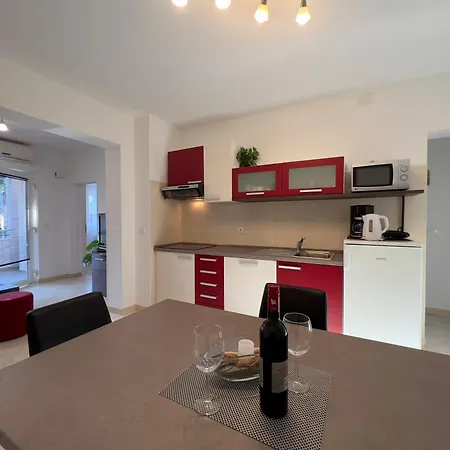 In The Heart Of - 50m To The Apartment Porec