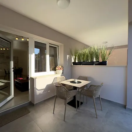 In The Heart Of - 50m To The Apartment