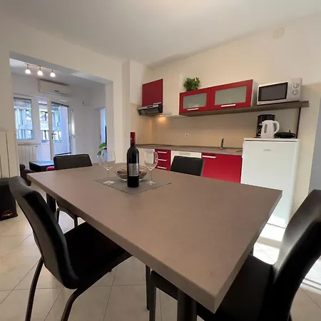 In The Heart Of - 50m To The