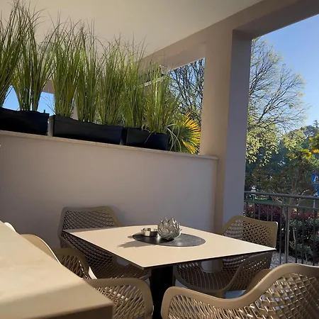 In The Heart Of - 50m To The *