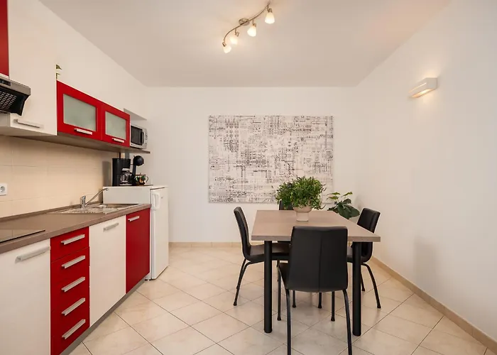 In The Heart Of - 50m To The Apartment *